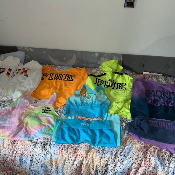 8 piece Victoria Secret Pink bundle - Picture 1 of 13